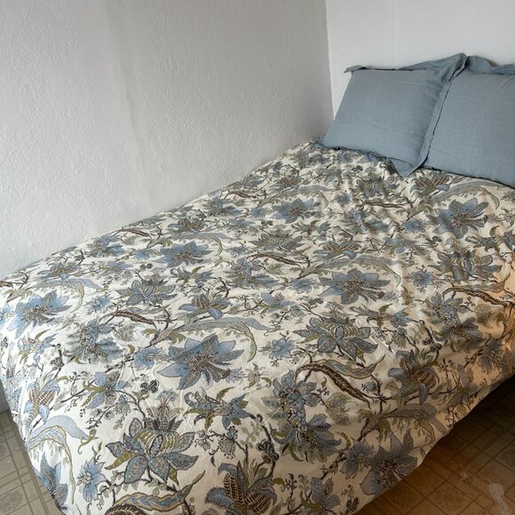 Duvet Cover Queen Size 100% Cotton Blue Cream Gold Floral Reversable - Picture 2 of 8